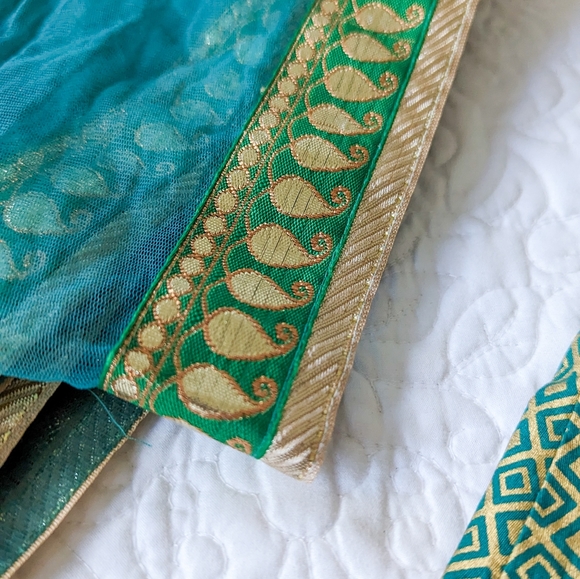 Junaid Jamshed J. Girls' 3 Piece Pakistani Dress Kameez Trouser, 4T - Picture 4 of 9